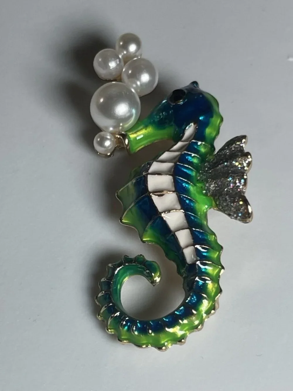Blue Green Enamel Seahorse Brooch Pin Faux Pearl Rhinestone Gold Tone Ocean